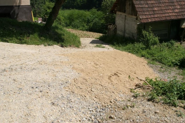 POČELI RADOVI NA ODRŽAVANJU NERAZVRSTANIH CESTA NA PODRUČJU OPĆINE GORNJA STUBICA